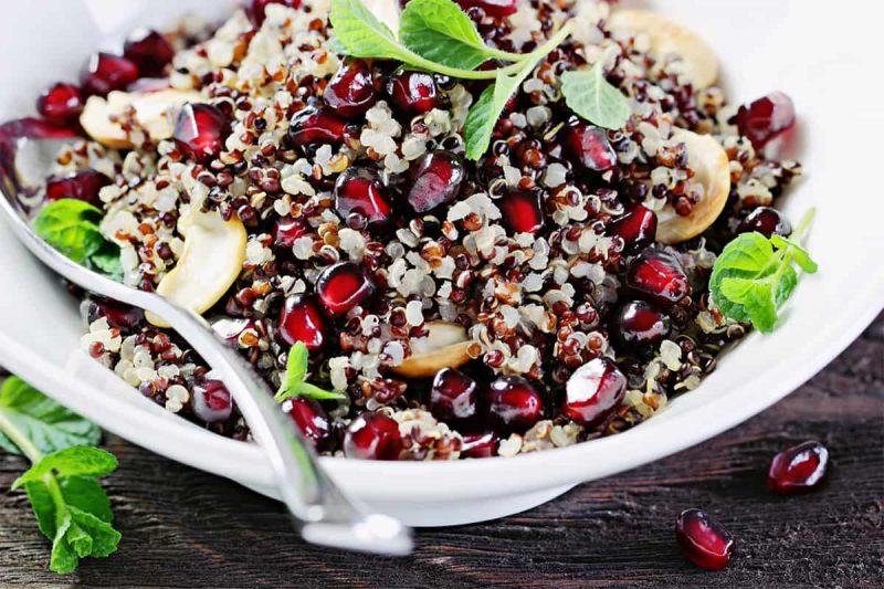 Vegan Σαλάτα με Κινόα και Ρόδι